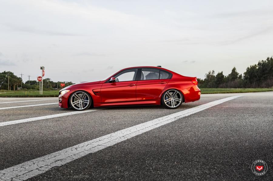  BMW M3 Sedan on Vossen Wheels (CG-203) 2017 года  (фото 12 из 16)